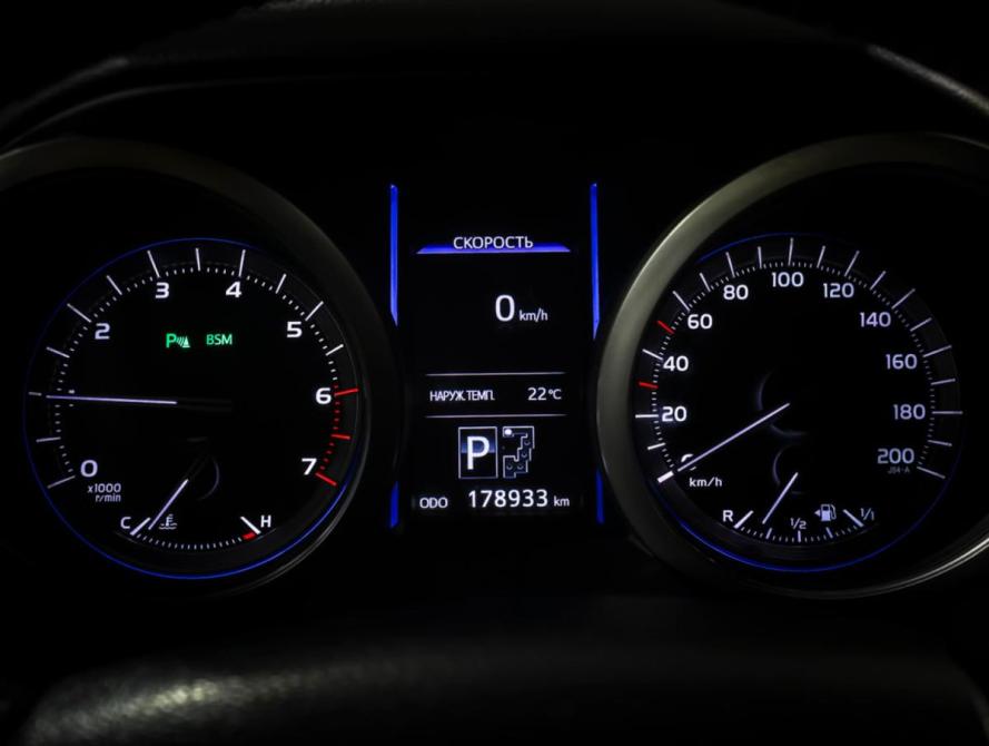 Toyota Land Cruiser Prado 150 Series Рестайлинг 1 Москва  - изображение 15