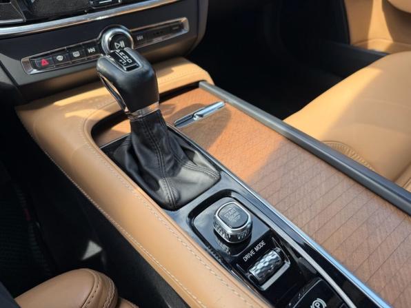 Volvo S90 II с пробегом 2019 года, цена 1 999 900 рублей, 246108 км, седан, Автокод Объявления