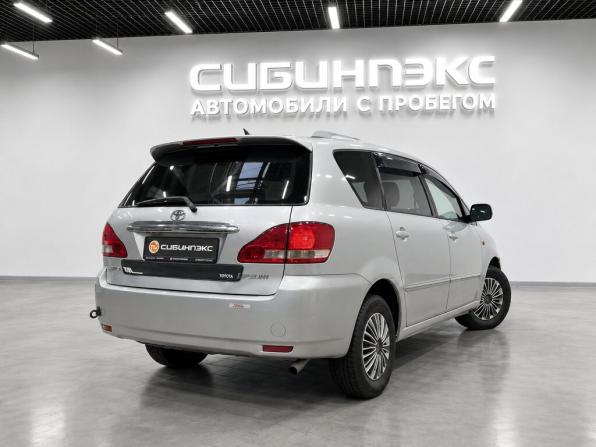 Toyota Ipsum II (M20) с пробегом 2001 года, цена 729 500 рублей, 350000 км, минивэн, Автокод Объявления