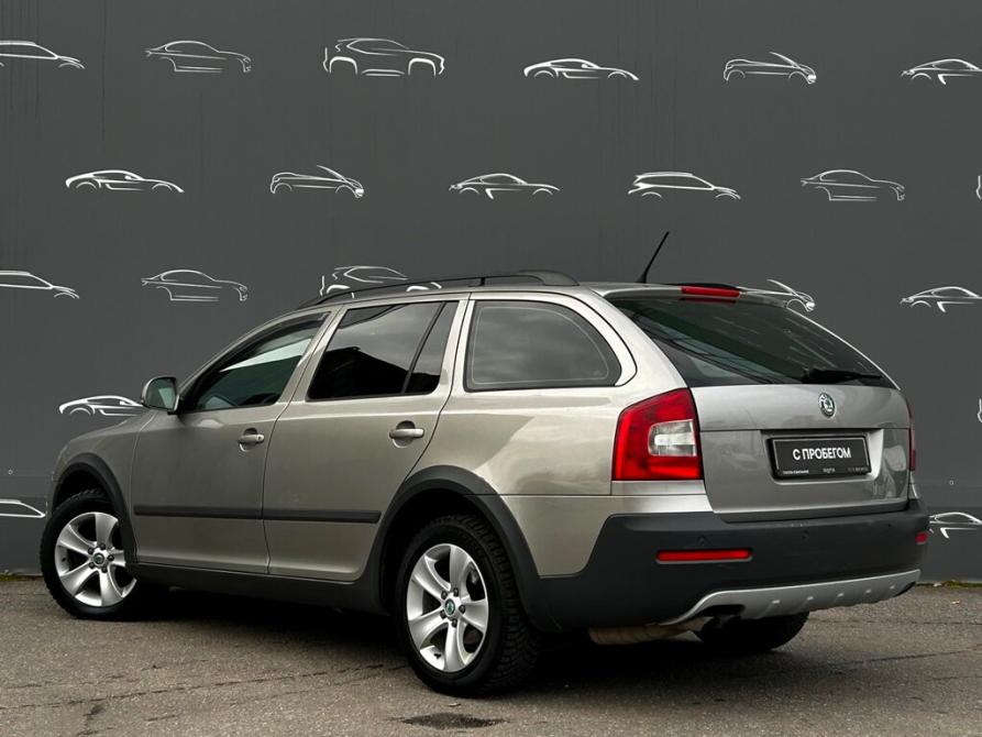 Skoda Octavia II (A5) Рестайлинг Санкт-Петербург  - изображение 4