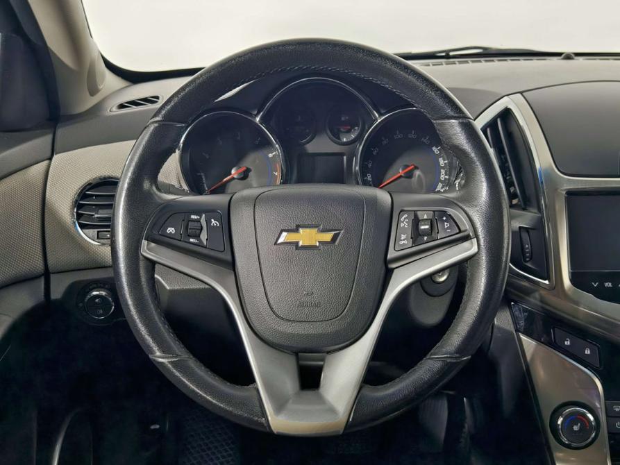 Chevrolet Cruze I Рестайлинг Санкт-Петербург  - изображение 16
