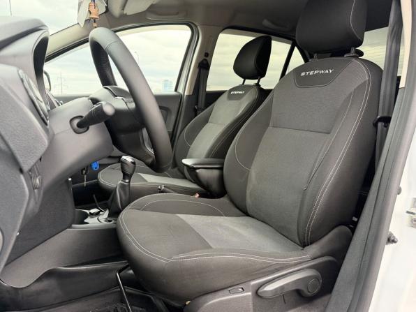 Renault Logan II Рестайлинг с пробегом 2021 года, цена 1 120 000 рублей, 124643 км, седан, Автокод Объявления