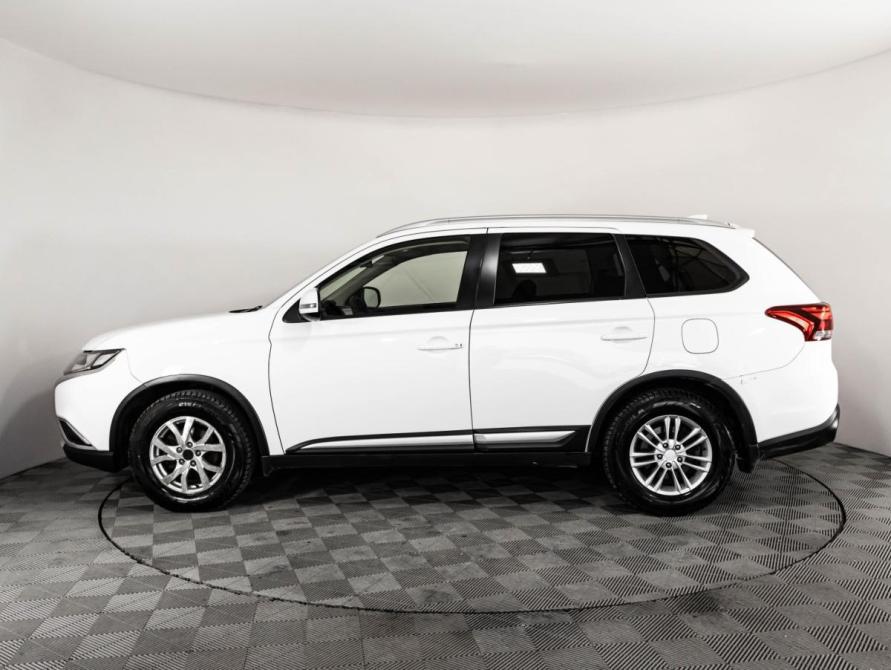 Mitsubishi Outlander III Рестайлинг 2 Санкт-Петербург  - изображение 8