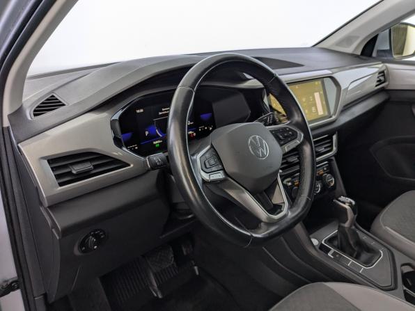 Volkswagen Taos I с пробегом 2021 года, цена 2 290 000 рублей, 76840 км, внедорожник, Автокод Объявления