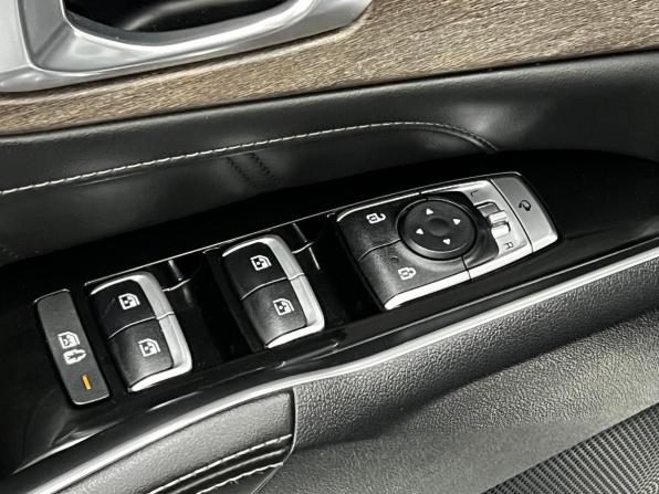 Kia Sorento IV с пробегом 2023 года, цена 4 140 000 рублей, 50000 км, внедорожник, Автокод Объявления