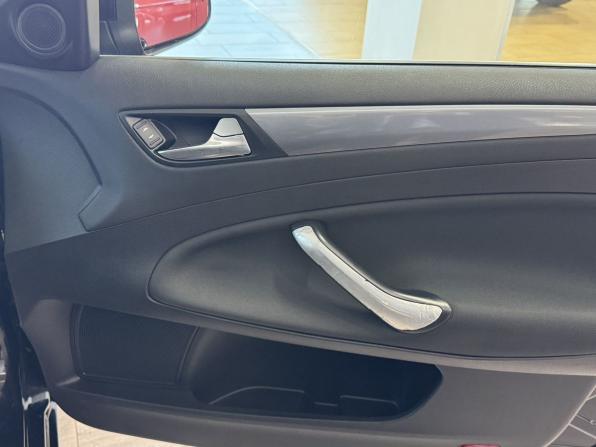 Ford Mondeo IV Рестайлинг с пробегом 2012 года, цена 665 000 рублей, 176553 км, седан, Автокод Объявления