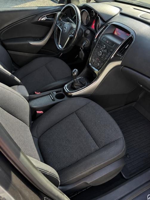 Opel Astra J Набережные Челны  - изображение 16