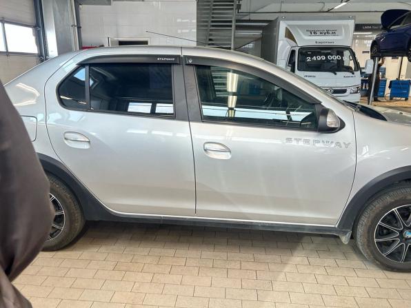 Renault Logan II Рестайлинг с пробегом 2019 года, цена 1 158 000 рублей, 106819 км, седан, Автокод Объявления