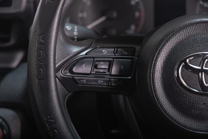 Toyota Yaris IV с пробегом 2020 года, цена 1 199 000 рублей, 70000 км, хэтчбек, Автокод Объявления