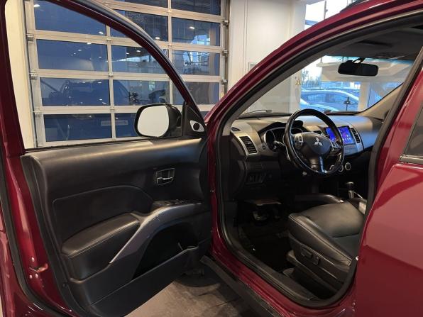 Mitsubishi Outlander II с пробегом 2007 года, цена 771 000 рублей, 451797 км, внедорожник, Автокод Объявления
