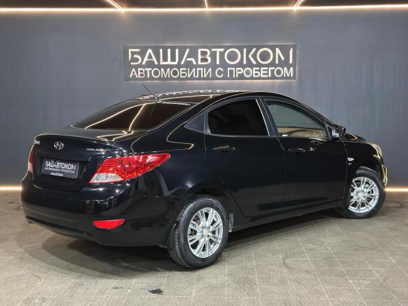 Hyundai Solaris I с пробегом 2013 года, цена 770 000 рублей, 157900 км, седан, Автокод Объявления