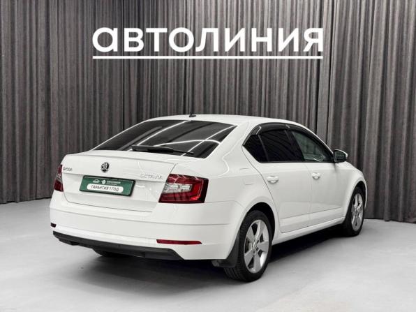 Skoda Octavia III (A7) Рестайлинг с пробегом 2019 года, цена 1 899 000 рублей, 123000 км, лифтбек, Автокод Объявления