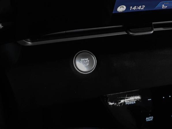 Hyundai Elantra VII (CN7) с пробегом 2021 года, цена 1 995 000 рублей, 34000 км, седан, Автокод Объявления
