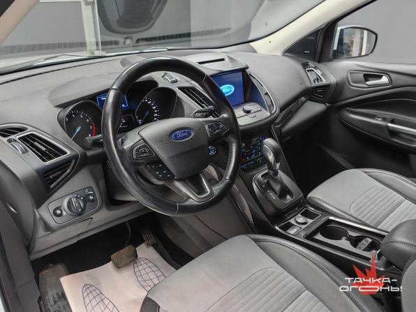 Ford Kuga II Рестайлинг с пробегом 2016 года, цена 1 250 000 рублей, 196000 км, внедорожник, Автокод Объявления