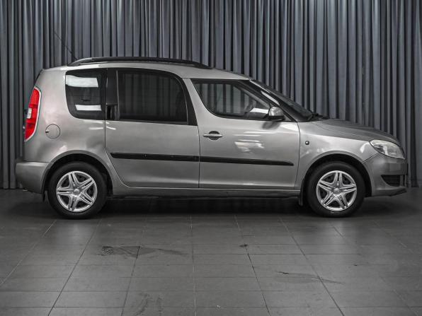 Skoda Roomster I Рестайлинг с пробегом 2011 года, цена 760 000 рублей, 153484 км, компактвэн, Автокод Объявления