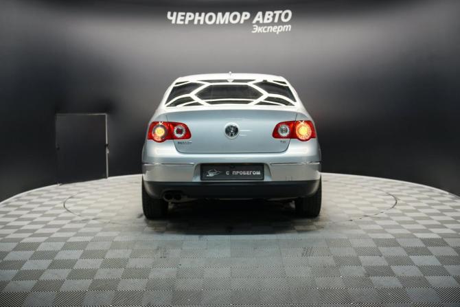 Volkswagen Passat B6 с пробегом 2009 года, цена 782 000 рублей, 310587 км, седан, Автокод Объявления