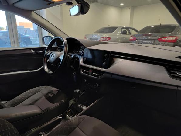 Skoda Rapid II с пробегом 2020 года, цена 1 567 000 рублей, 92141 км, лифтбек, Автокод Объявления