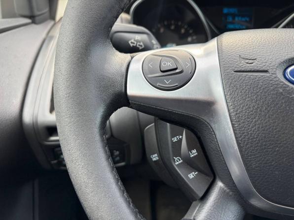 Ford Focus III с пробегом 2015 года, цена 635 000 рублей, 208000 км, хэтчбек, Автокод Объявления