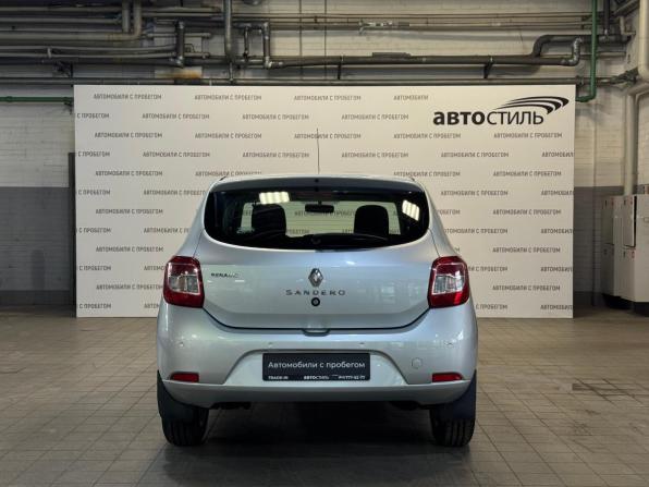 Renault Sandero II с пробегом 2018 года, цена 1 019 000 рублей, 55836 км, хэтчбек, Автокод Объявления
