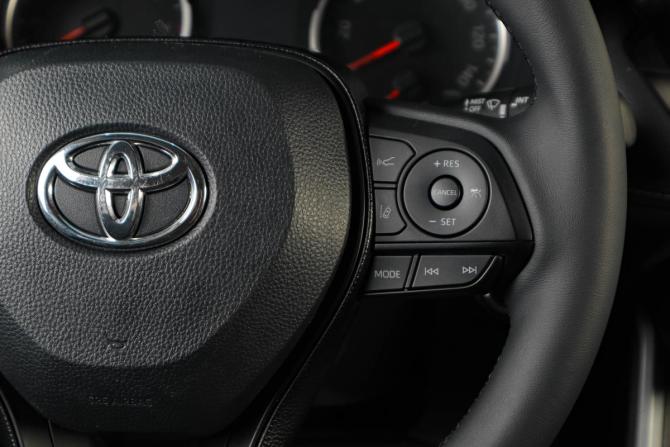 Toyota RAV4 V (XA50) с пробегом 2019 года, цена 2 399 000 рублей, 36700 км, внедорожник, Автокод Объявления