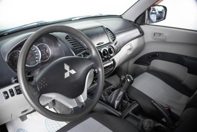 Mitsubishi L200 IV Рестайлинг с пробегом 2013 года, цена 1 899 000 рублей, 202000 км, offers.body_type.unknown, Автокод Объявления