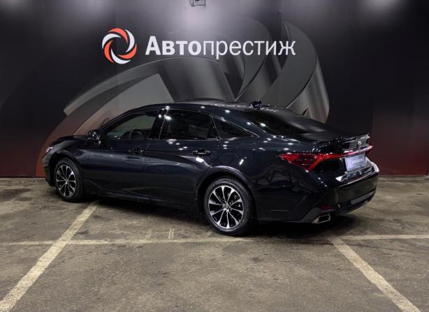 Toyota Avalon V с пробегом 2022 года, цена 3 650 000 рублей, 8472 км, седан, Автокод Объявления