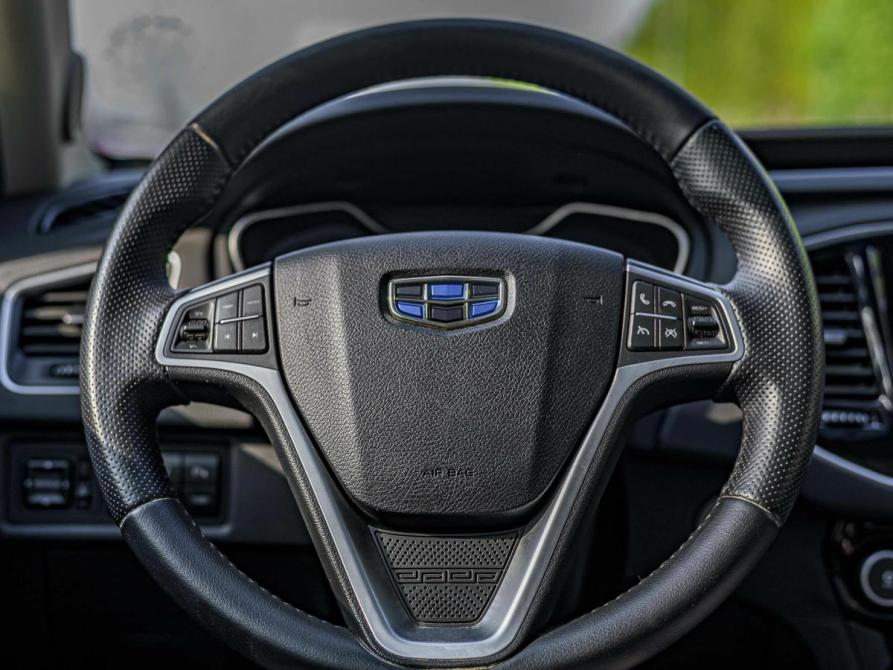 Geely Emgrand X7 I Рестайлинг 2 Санкт-Петербург  - изображение 7