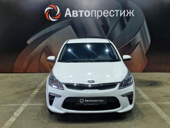 Kia Rio IV с пробегом 2018 года, цена 1 150 000 рублей, 211000 км, седан, Автокод Объявления
