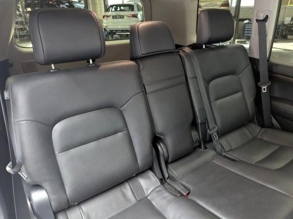 Toyota Land Cruiser 200 Series Рестайлинг 2 с пробегом 2019 года, цена 5 500 000 рублей, 225008 км, внедорожник, Автокод Объявления