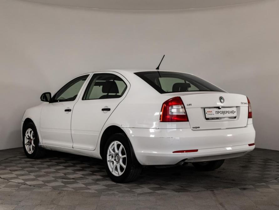 Skoda Octavia II (A5) Рестайлинг Санкт-Петербург  - изображение 8