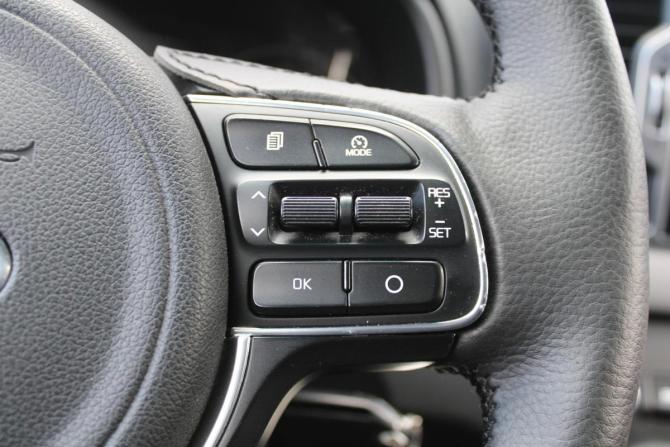 Kia Sportage IV с пробегом 2017 года, цена 1 690 000 рублей, 177000 км, внедорожник, Автокод Объявления