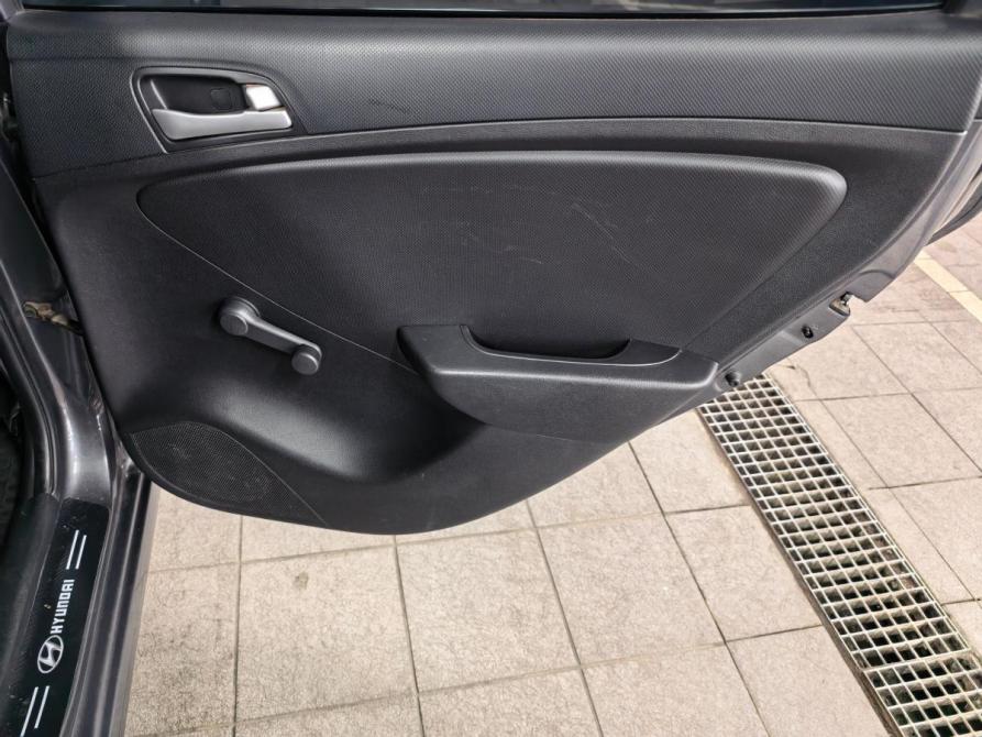 Hyundai Solaris I Санкт-Петербург  - изображение 16
