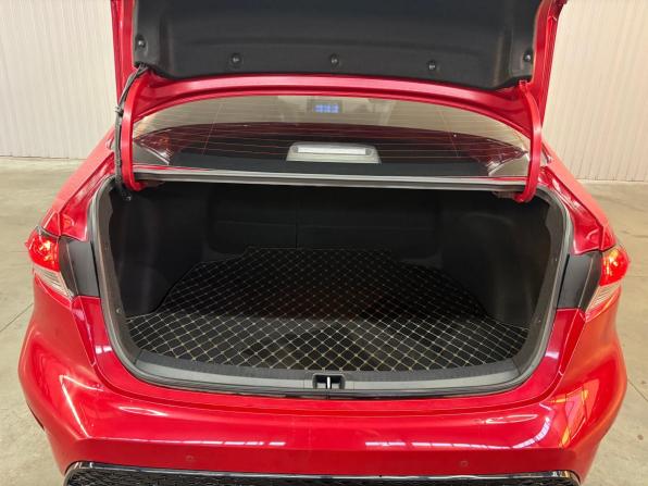 Toyota Levin XII (E210) с пробегом 2021 года, цена 1 757 000 рублей, 71546 км, седан, Автокод Объявления