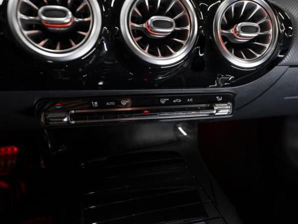 Mercedes-Benz CLA II (C118 X118) с пробегом 2019 года, цена 2 960 000 рублей, 92749 км, седан, Автокод Объявления