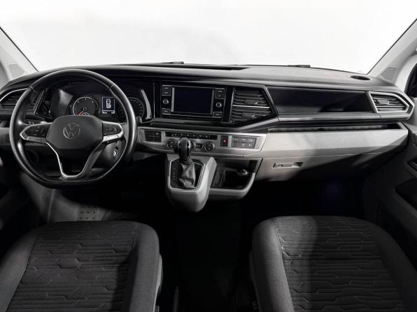 Volkswagen Caravelle T6 Рестайлинг с пробегом 2021 года, цена 3 990 000 рублей, 146417 км, минивэн, Автокод Объявления