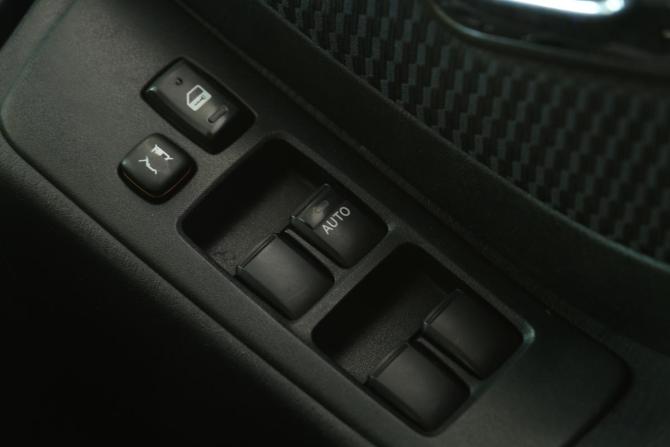 Toyota Kluger I (XU20) с пробегом 2001 года, цена 939 000 рублей, 328300 км, внедорожник, Автокод Объявления