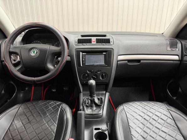 Skoda Octavia II (A5) с пробегом 2006 года, цена 559 000 рублей, 271991 км, лифтбек, Автокод Объявления