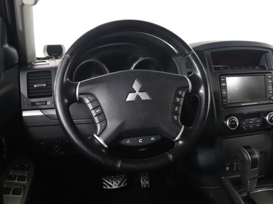 Mitsubishi Pajero IV Рестайлинг 1 Москва  - изображение 19
