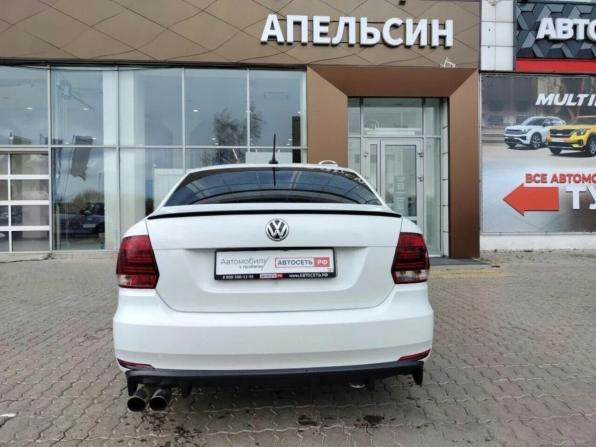 Volkswagen Polo V Рестайлинг с пробегом 2019 года, цена 991 400 рублей, 200000 км, седан, Автокод Объявления