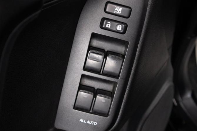 Toyota Land Cruiser Prado 150 Series Рестайлинг 1 с пробегом 2015 года, цена 3 199 000 рублей, 298000 км, внедорожник, Автокод Объявления