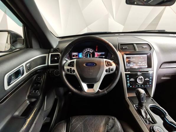Ford Explorer V с пробегом 2015 года, цена 1 600 000 рублей, 310449 км, внедорожник, Автокод Объявления