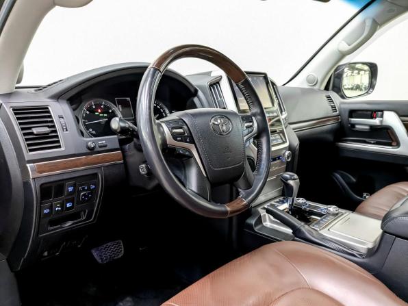 Toyota Land Cruiser 200 Series Рестайлинг 2 с пробегом 2016 года, цена 5 800 000 рублей, 153155 км, внедорожник, Автокод Объявления