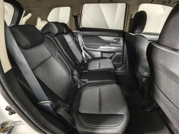 Mitsubishi Outlander III Рестайлинг 3 с пробегом 2021 года, цена 2 315 000 рублей, 86186 км, внедорожник, Автокод Объявления