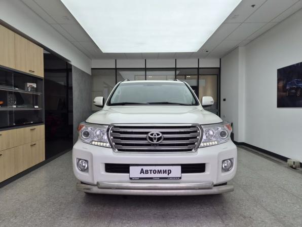 Toyota Land Cruiser 200 Series Рестайлинг 1 с пробегом 2015 года, цена 5 000 000 рублей, 136000 км, внедорожник, Автокод Объявления
