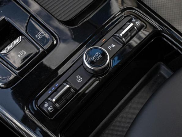 Kia K5 III с пробегом 2025 года, цена 3 680 000 рублей, 35021 км, седан, Автокод Объявления