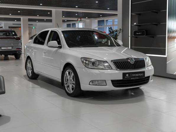Skoda Octavia II (A5) Рестайлинг с пробегом 2012 года, цена 830 000 рублей, 274905 км, лифтбек, Автокод Объявления