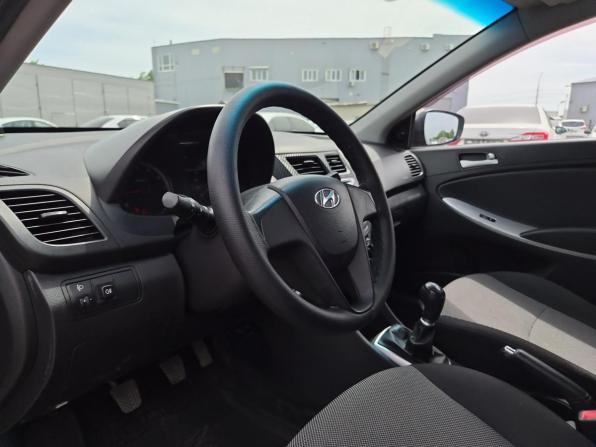 Hyundai Solaris I с пробегом 2012 года, цена 670 000 рублей, 162276 км, седан, Автокод Объявления