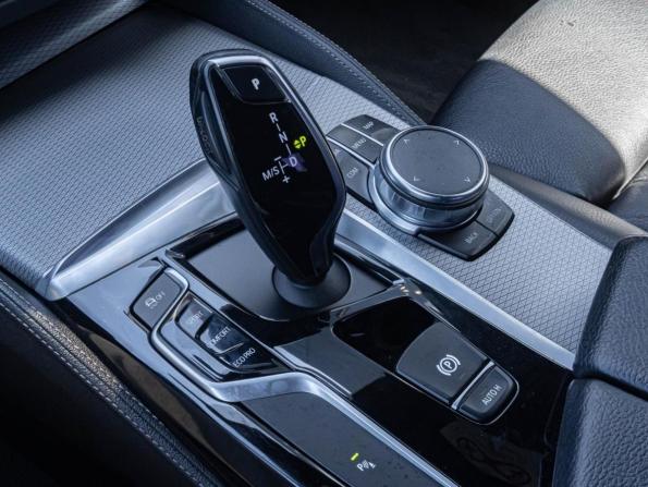 BMW 5 серии VII (G30/G31/G38) с пробегом 2017 года, цена 3 870 000 рублей, 133962 км, седан, Автокод Объявления