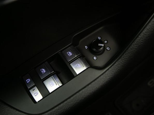 Audi A6 V (C8) с пробегом 2018 года, цена 2 949 000 рублей, 279965 км, седан, Автокод Объявления