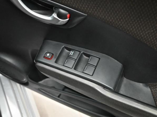 Honda Fit Shuttle I с пробегом 2012 года, цена 1 000 000 рублей, 137276 км, универсал, Автокод Объявления